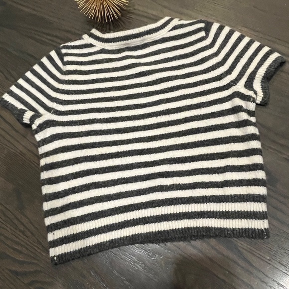 Freshman 1996 Black and White Star Striped Cropped Sweater Small - Picture 7 of 8